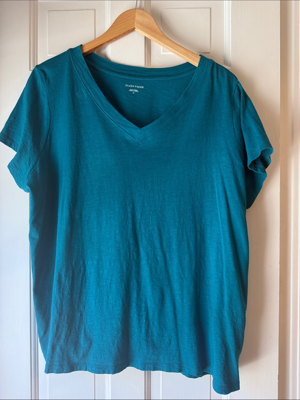 Eileen Fisher Organic Cotton Slubby Jersey V-Neck Tee in Teal Green 1X
